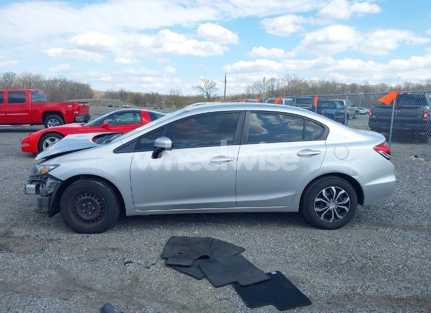 Photo 15 of 2014 Honda Civic LX (VIN 19XFB2F55EE009164)