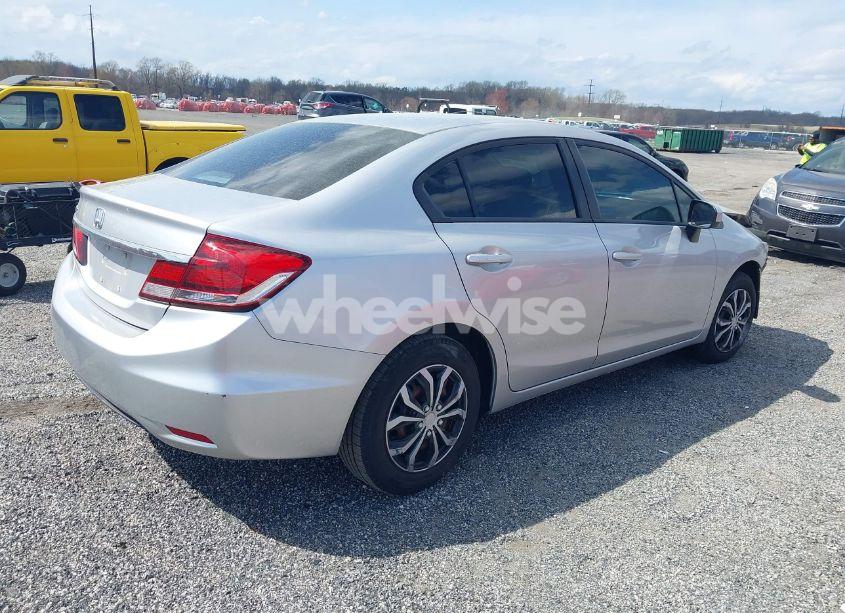 Photo 4 of 2014 Honda Civic LX (VIN 19XFB2F55EE009164)