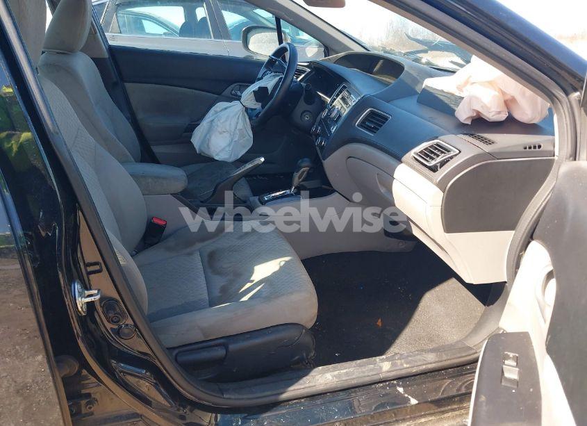 Photo 5 of 2014 Honda Civic LX (VIN 19XFB2F55EE035098)