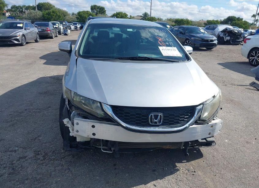 Photo 6 of 2014 Honda Civic LX (VIN 19XFB2F55EE047820)