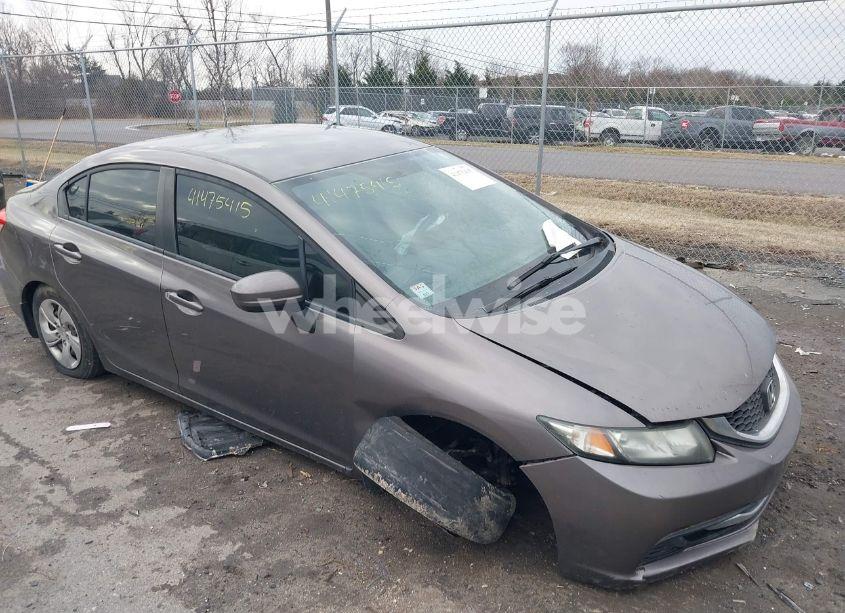 2014 Honda Civic LX (VIN 19XFB2F55EE074144) main photo