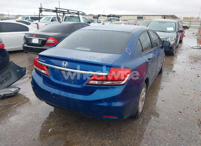 Photo 4 of 2014 Honda Civic LX (VIN 19XFB2F55EE074354)