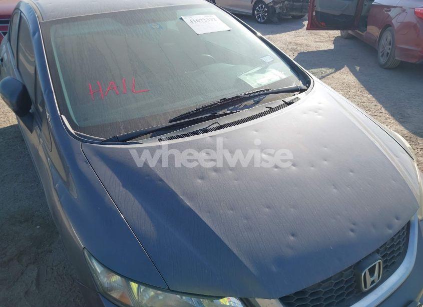 Photo 6 of 2014 Honda Civic LX (VIN 19XFB2F55EE078310)