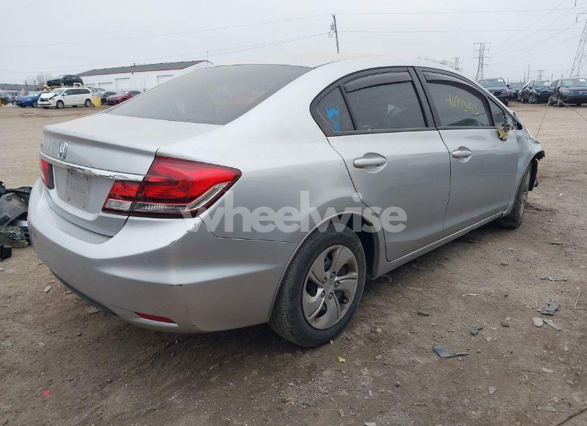 Photo 4 of 2014 Honda Civic LX (VIN 19XFB2F55EE210725)