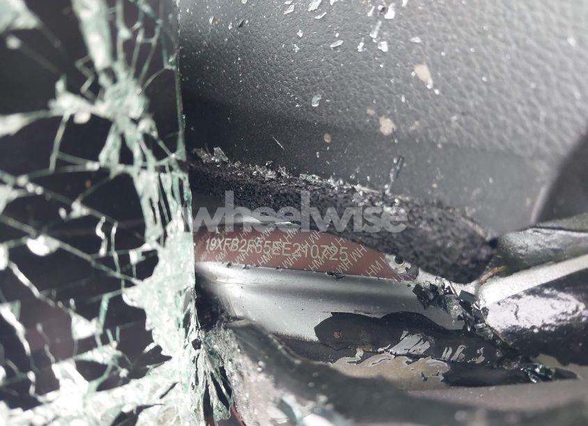 Photo 9 of 2014 Honda Civic LX (VIN 19XFB2F55EE210725)