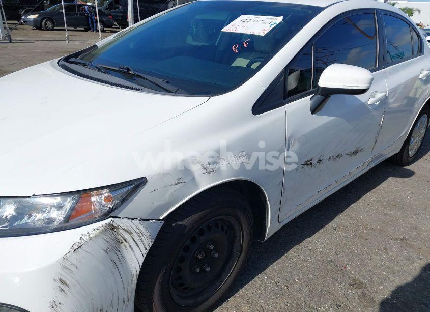 Photo 6 of 2014 Honda Civic LX (VIN 19XFB2F55EE239058)