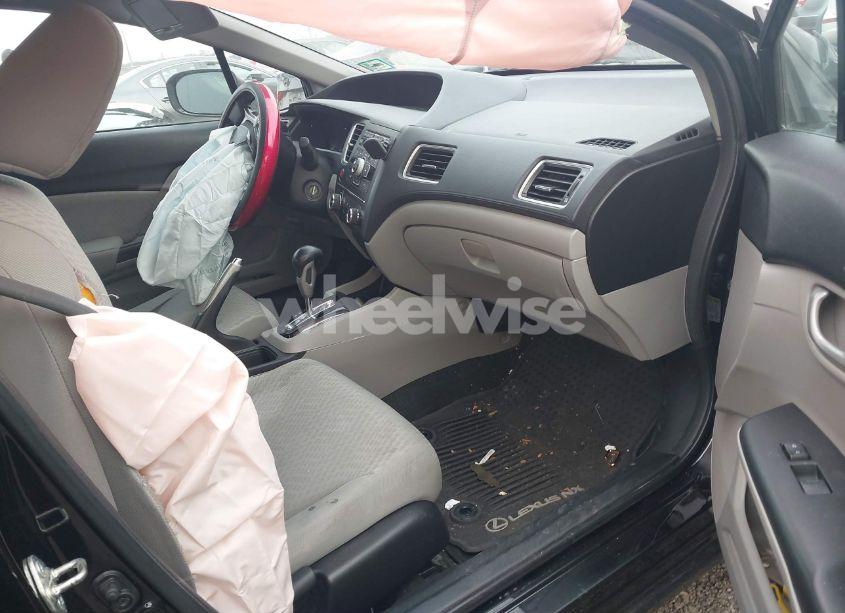 Photo 5 of 2014 Honda Civic LX (VIN 19XFB2F55EE239769)