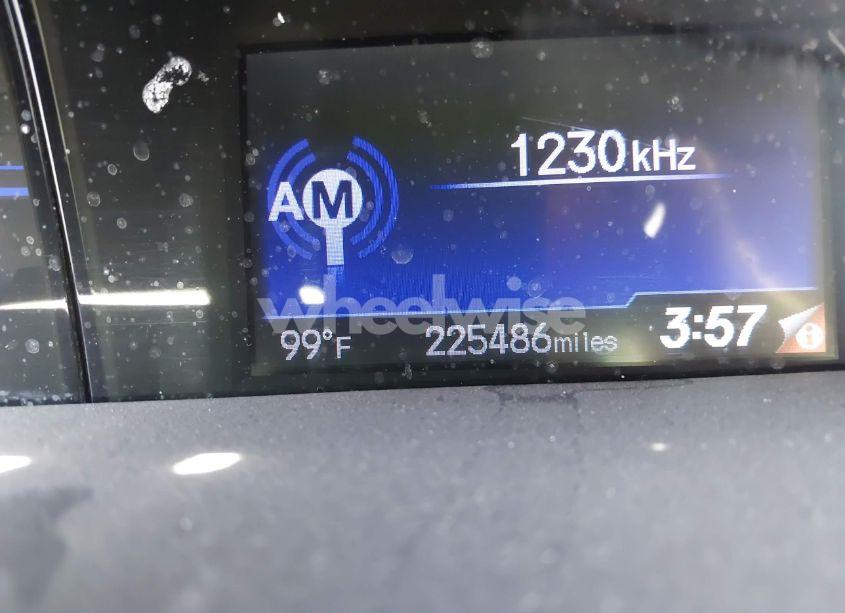 Photo 7 of 2014 Honda Civic LX (VIN 19XFB2F55EE249489)