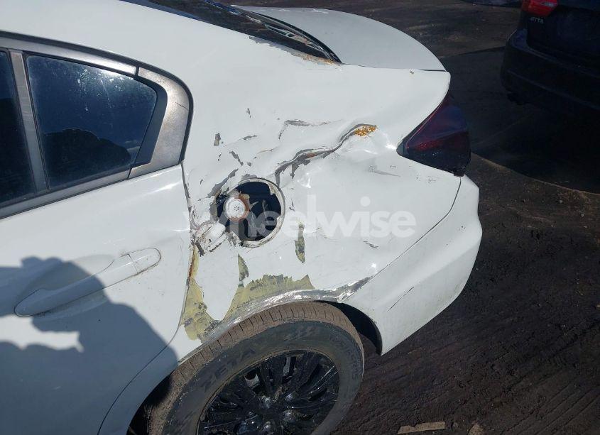 Photo 6 of 2014 Honda Civic LX (VIN 19XFB2F55EE257785)