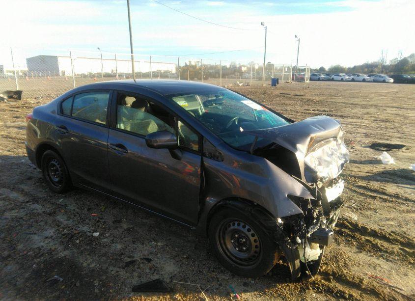 2015 Honda Civic LX (VIN 19XFB2F55FE023745) main photo