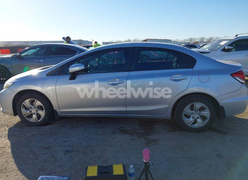 Photo 15 of 2015 Honda Civic LX (VIN 19XFB2F55FE027777)