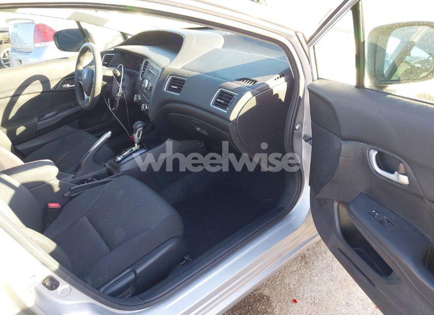 Photo 5 of 2015 Honda Civic LX (VIN 19XFB2F55FE027777)