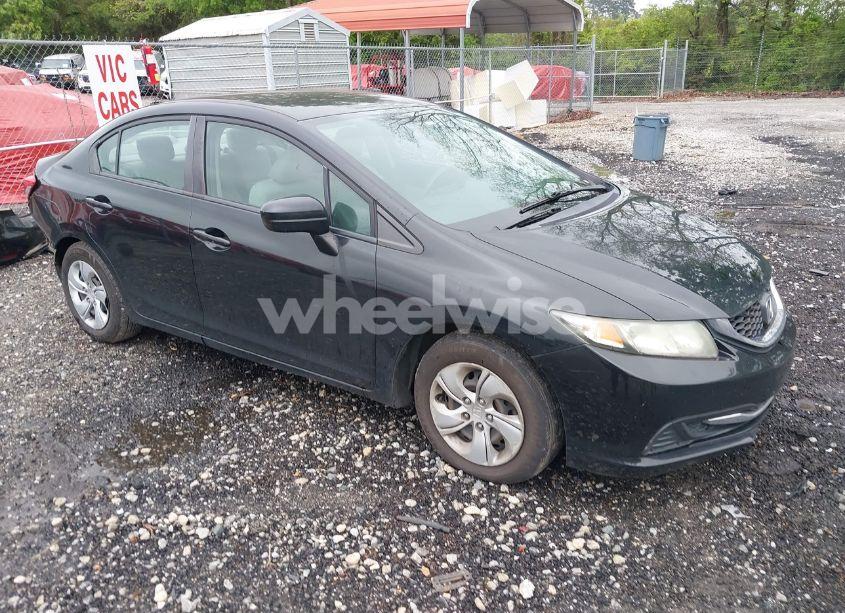 2015 Honda Civic LX (VIN 19XFB2F55FE041548) main photo