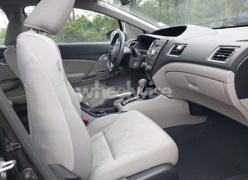 Photo 5 of 2015 Honda Civic LX (VIN 19XFB2F55FE041548)