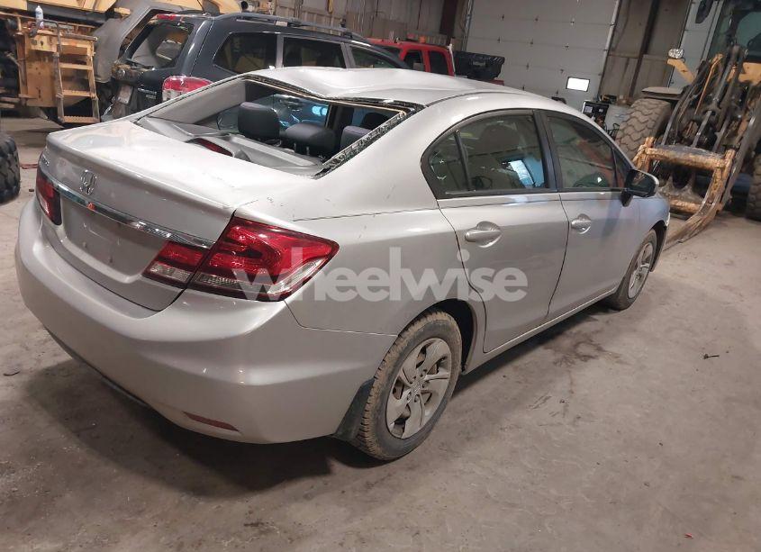 Photo 4 of 2015 Honda Civic LX (VIN 19XFB2F55FE066210)