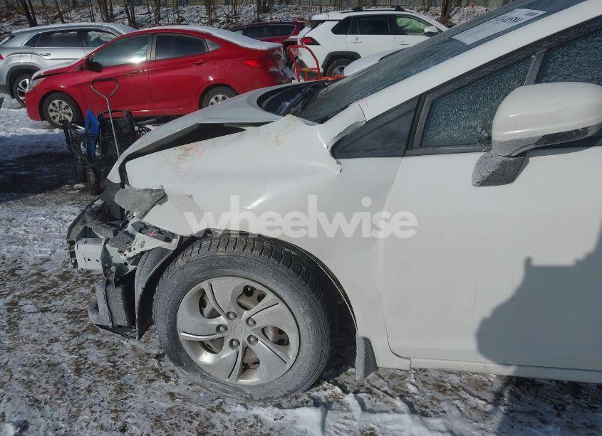 Photo 18 of 2015 Honda Civic LX (VIN 19XFB2F55FE204926)