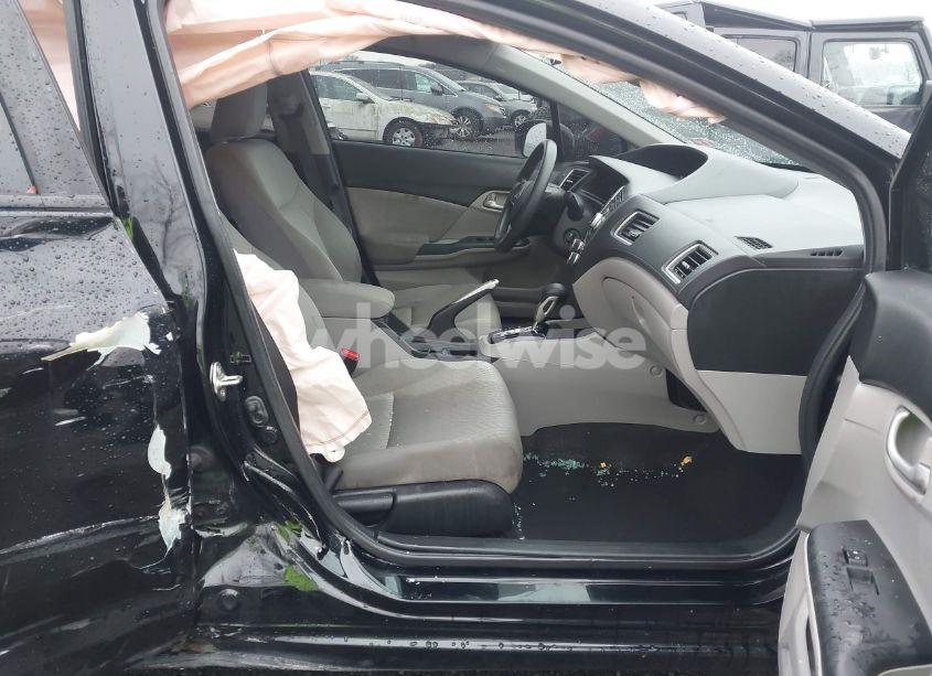 Photo 5 of 2015 Honda Civic LX (VIN 19XFB2F55FE214467)