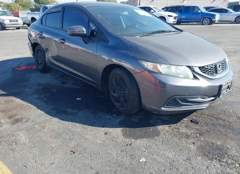 2015 Honda Civic LX (VIN 19XFB2F55FE242902) main photo
