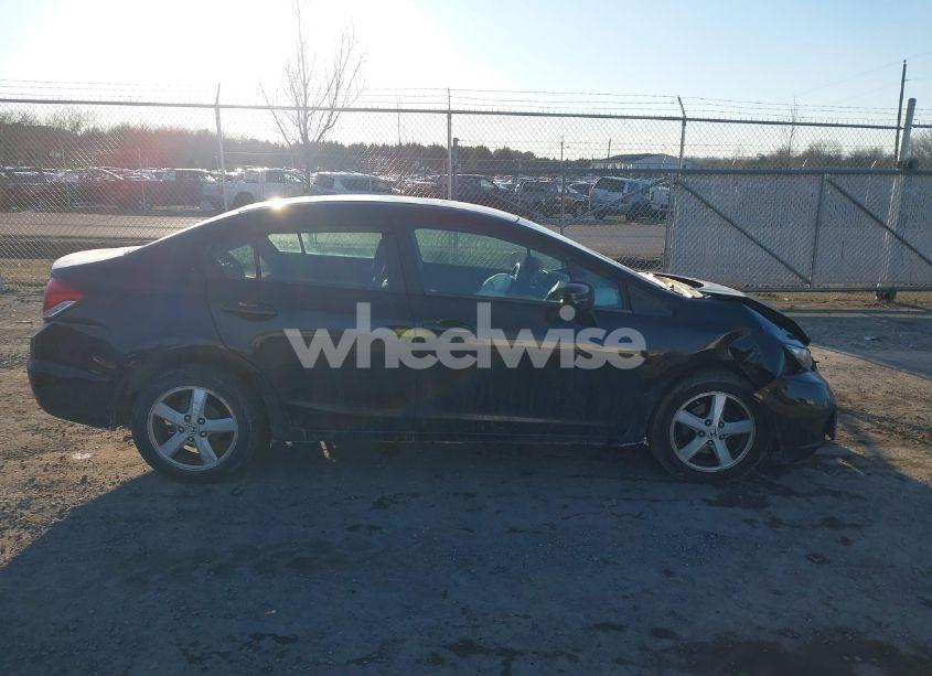 Photo 13 of 2015 Honda Civic LX (VIN 19XFB2F55FE263765)