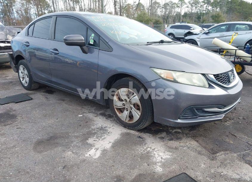 2015 Honda Civic LX (VIN 19XFB2F55FE281697) main photo