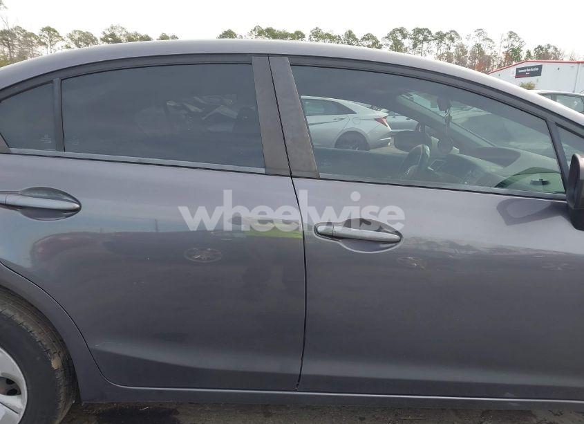 Photo 13 of 2015 Honda Civic LX (VIN 19XFB2F55FE281697)
