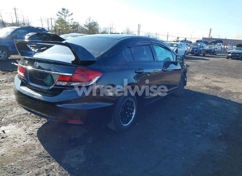 Photo 4 of 2015 Honda Civic LX (VIN 19XFB2F55FE295745)