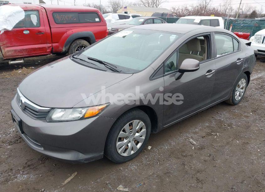 Photo 2 of 2012 Honda Civic LX (VIN 19XFB2F56CE032028)