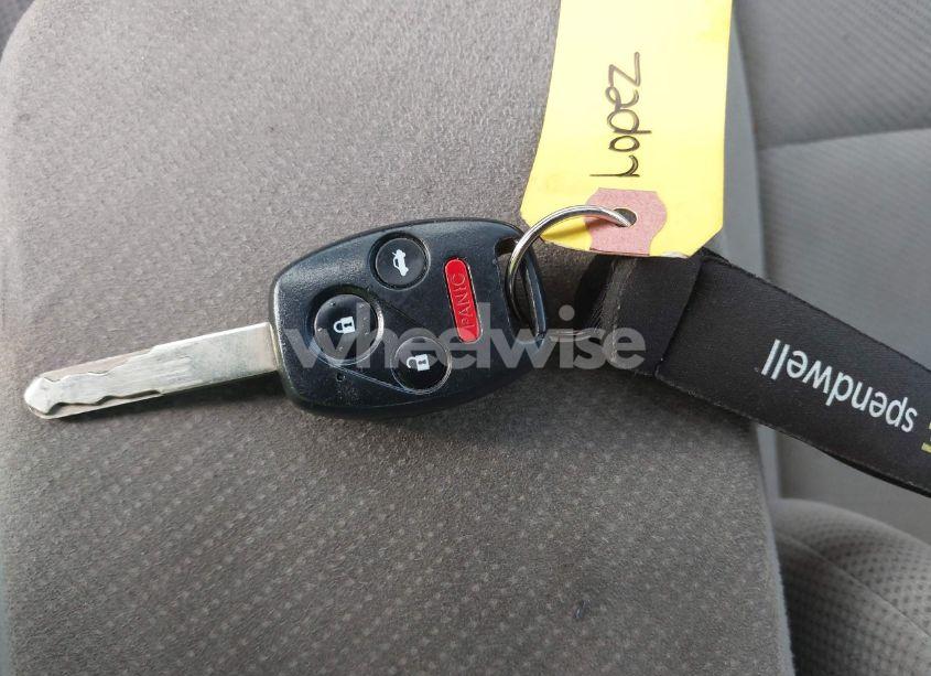 Photo 11 of 2012 Honda Civic LX (VIN 19XFB2F56CE051257)