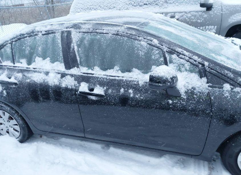 Photo 13 of 2012 Honda Civic SDN LX (VIN 19XFB2F56CE072836)