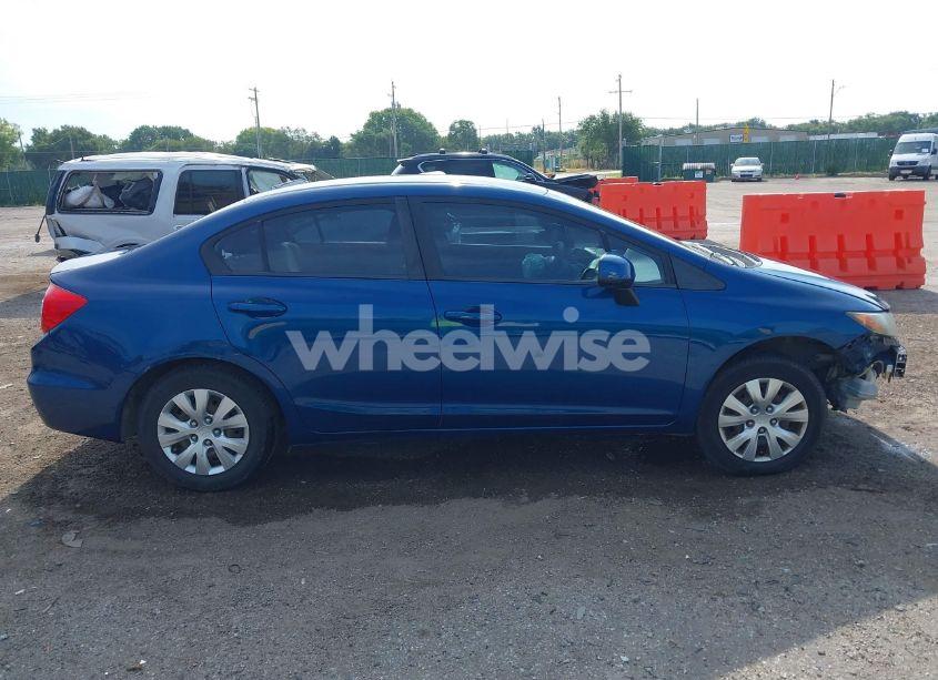 Photo 13 of 2012 Honda Civic LX (VIN 19XFB2F56CE075915)