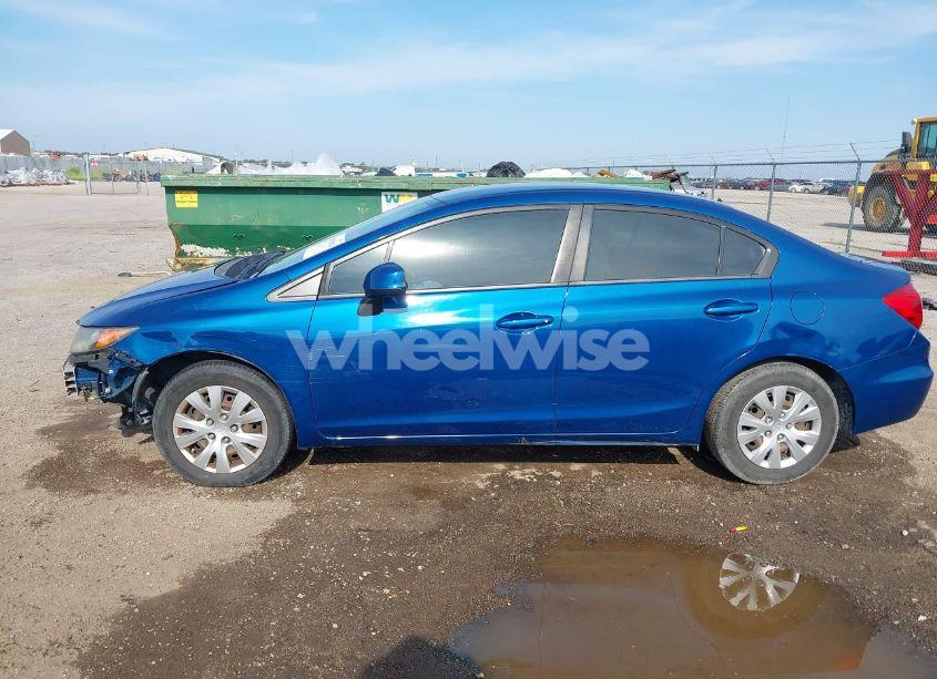 Photo 14 of 2012 Honda Civic LX (VIN 19XFB2F56CE075915)