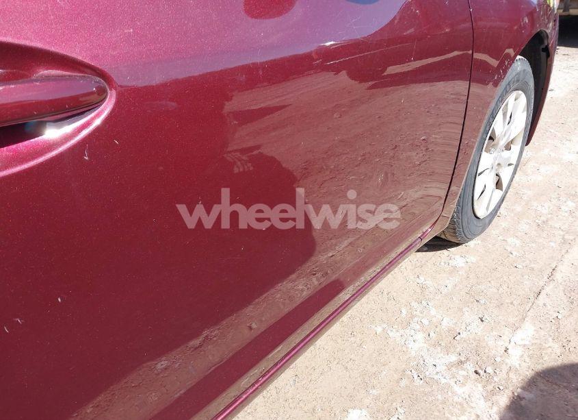 Photo 13 of 2012 Honda Civic LX (VIN 19XFB2F56CE098093)