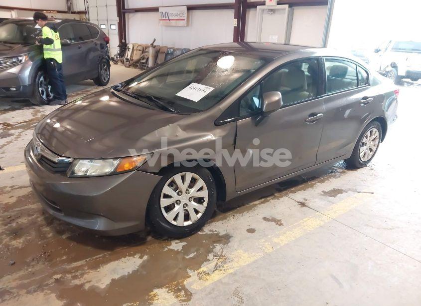 Photo 2 of 2012 Honda Civic LX (VIN 19XFB2F56CE370660)