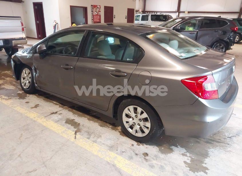 Photo 3 of 2012 Honda Civic LX (VIN 19XFB2F56CE370660)