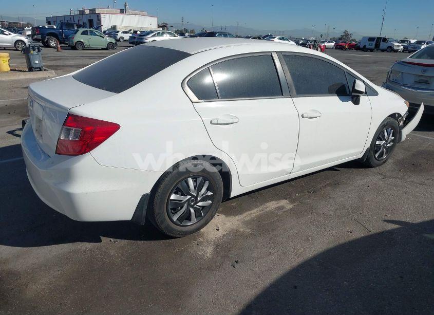 Photo 4 of 2012 Honda Civic LX (VIN 19XFB2F56CE392335)