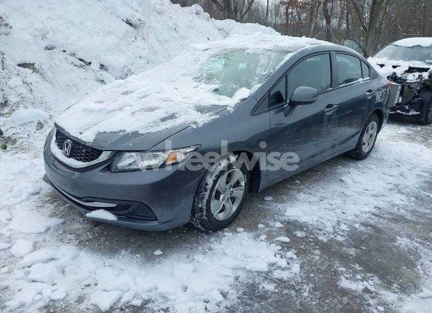 Photo 2 of 2013 Honda Civic LX (VIN 19XFB2F56DE004408)