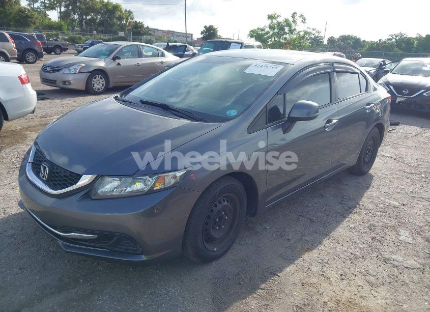 Photo 2 of 2013 Honda Civic LX (VIN 19XFB2F56DE036694)