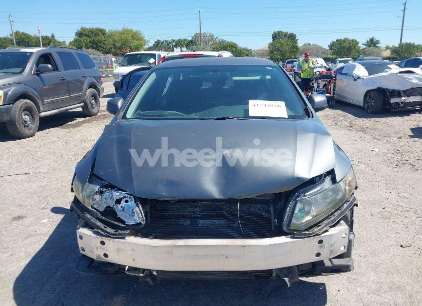 Photo 13 of 2013 Honda Civic LX (VIN 19XFB2F56DE085510)