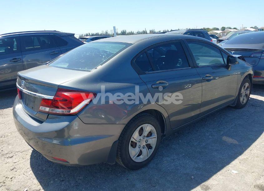 Photo 4 of 2013 Honda Civic LX (VIN 19XFB2F56DE085510)