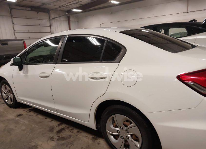Photo 15 of 2013 Honda Civic LX (VIN 19XFB2F56DE091842)