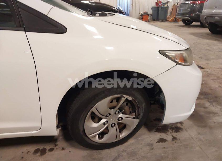 Photo 6 of 2013 Honda Civic LX (VIN 19XFB2F56DE091842)