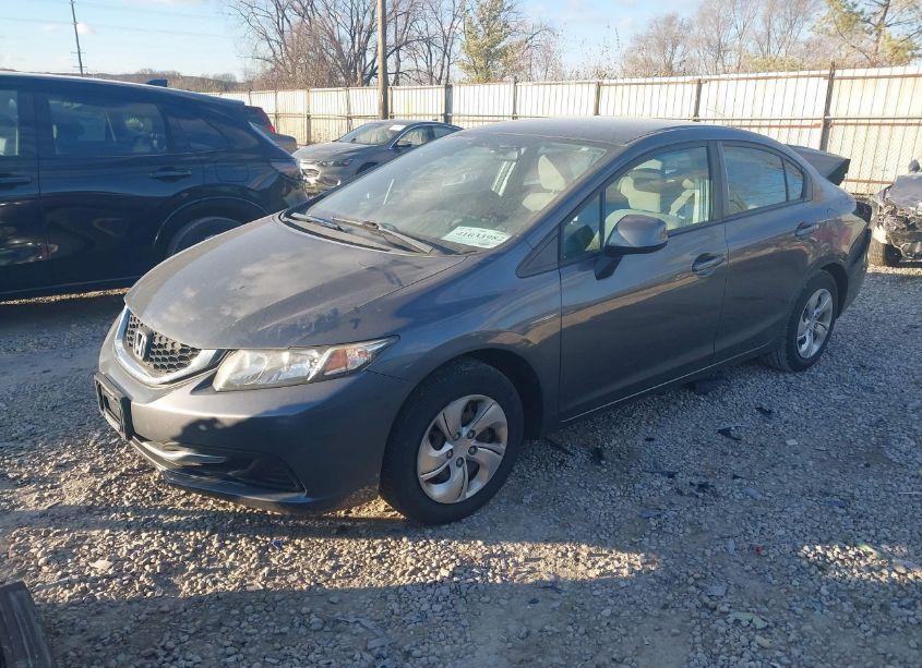 Photo 2 of 2013 Honda Civic LX (VIN 19XFB2F56DE096572)