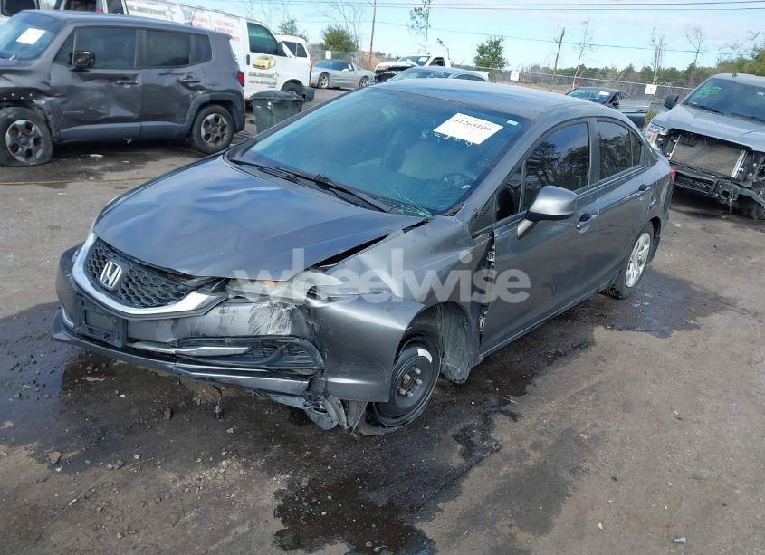 Photo 2 of 2013 Honda Civic LX (VIN 19XFB2F56DE097124)