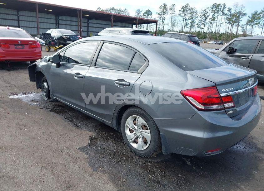 Photo 3 of 2013 Honda Civic LX (VIN 19XFB2F56DE097124)