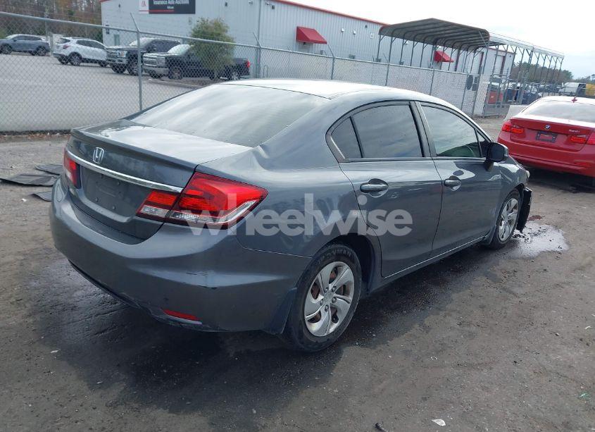 Photo 4 of 2013 Honda Civic LX (VIN 19XFB2F56DE097124)