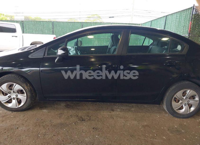 Photo 14 of 2013 Honda Civic LX (VIN 19XFB2F56DE216371)