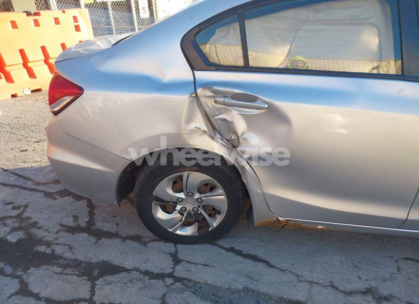 Photo 6 of 2013 Honda Civic LX (VIN 19XFB2F56DE263612)