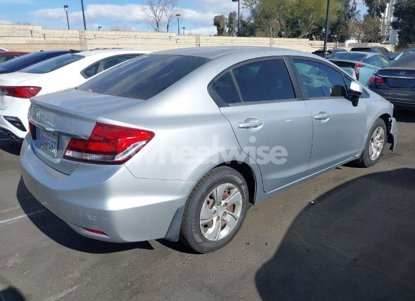 Photo 4 of 2013 Honda Civic LX (VIN 19XFB2F56DE276795)