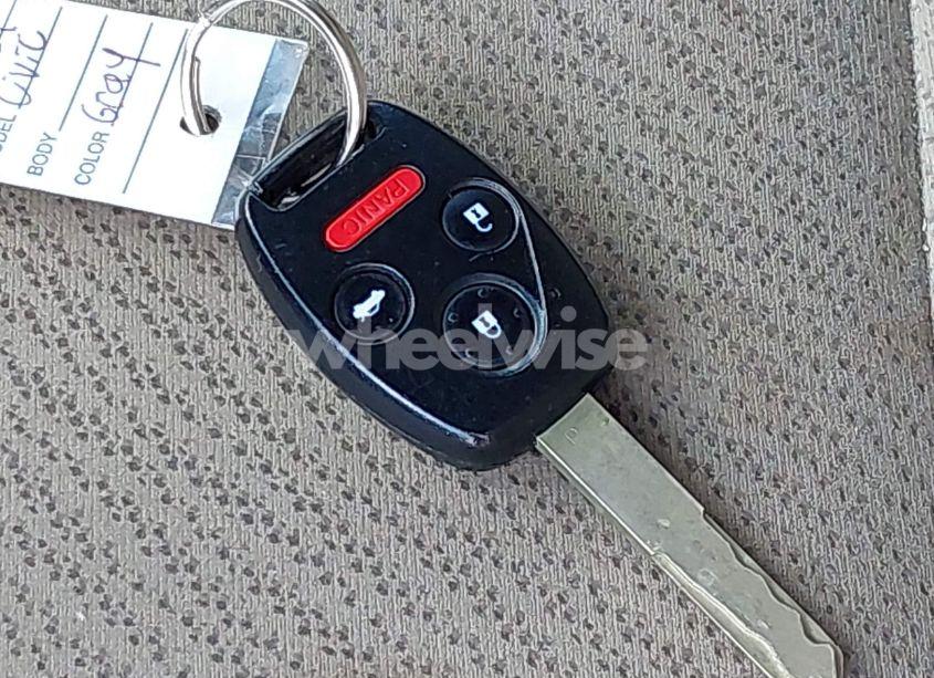 Photo 11 of 2013 Honda Civic LX (VIN 19XFB2F56DE292334)