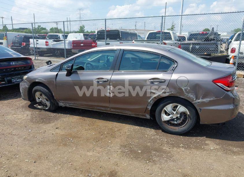 Photo 14 of 2013 Honda Civic LX (VIN 19XFB2F56DE292334)